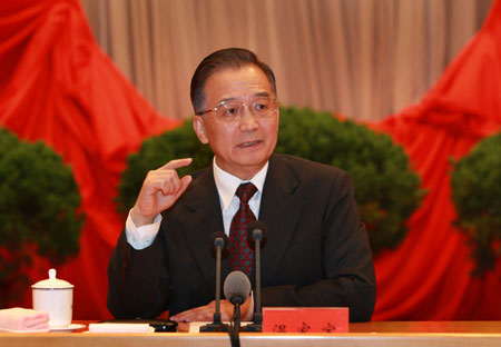 Premier Wen Jiabao said on Saturday China was confident and fully capable of keeping a good momentum of economic growth this year despite domestic difficulties and a global economic slowdown. 