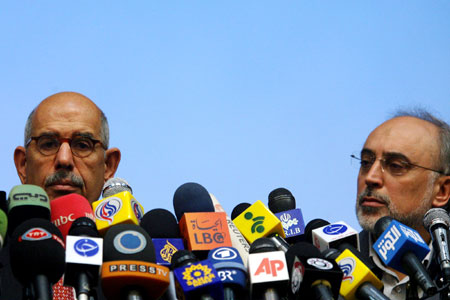 Director General of the International Atomic Energy Agency (IAEA) Mohamed ElBaradei (L) and Ali Akbar Salehi, head of the Atomic Energy Organization of Iran, attend a press conference in Teheran, capital of Iran, Oct. 4, 2009. ElBaradei said Sunday that the UN nuclear watchdog would inspect Iran's new uranium plant near Qom on Oct. 25.